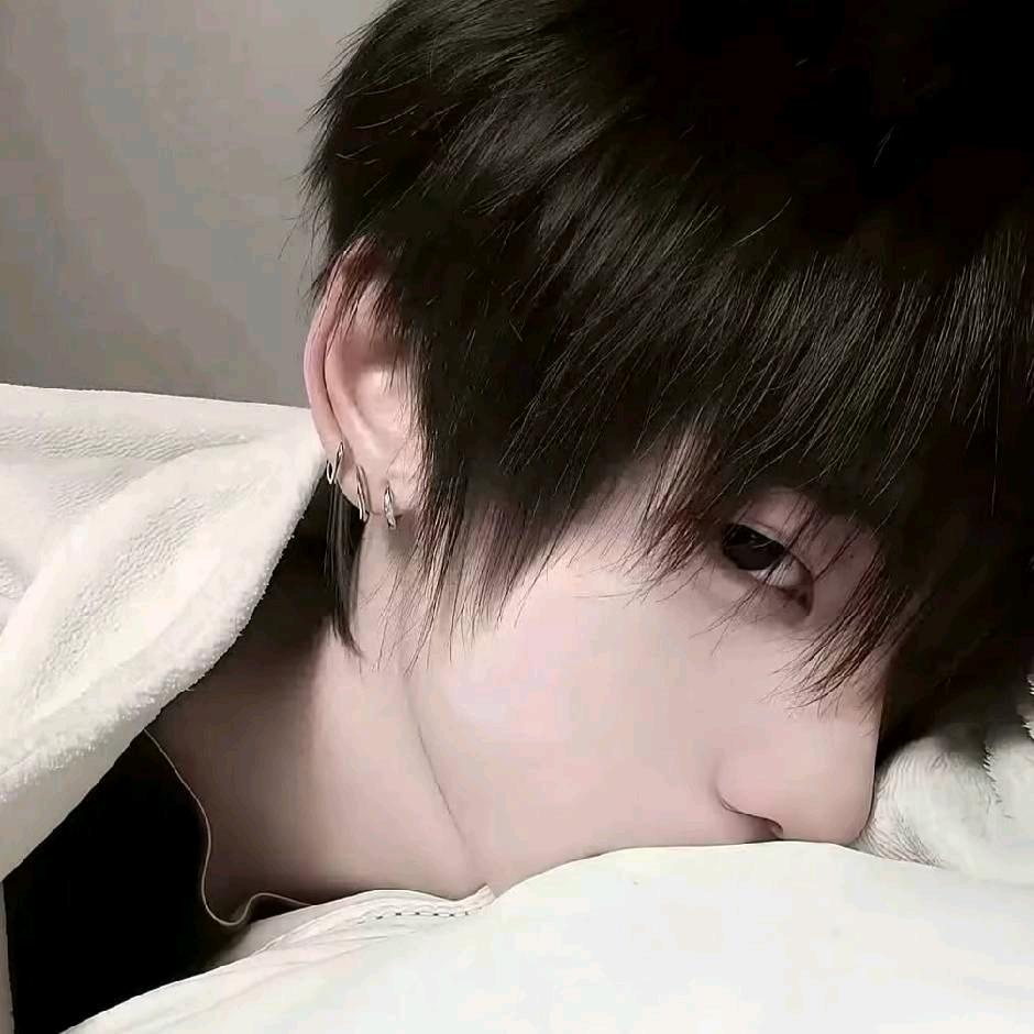 Zᝰ✍︎hang🐙；