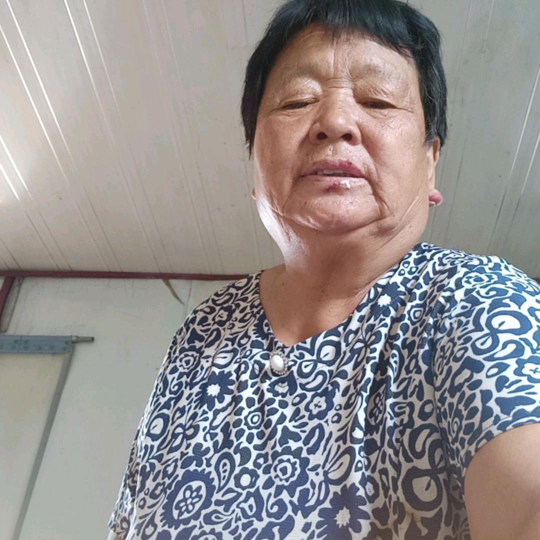 爱养殖的李奶奶