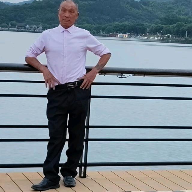 追求梦想。
