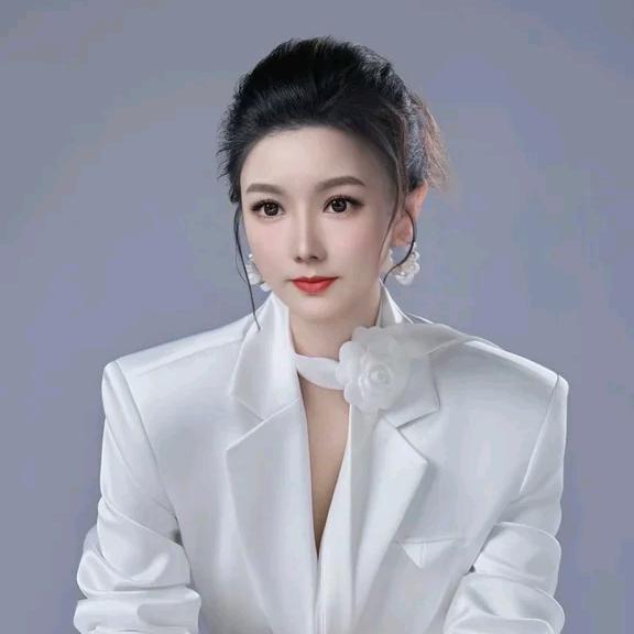 发光女神