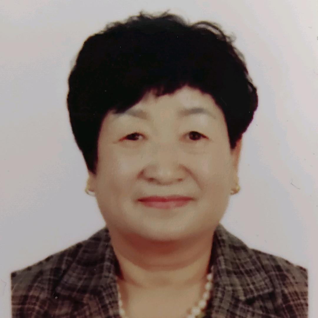 何姐