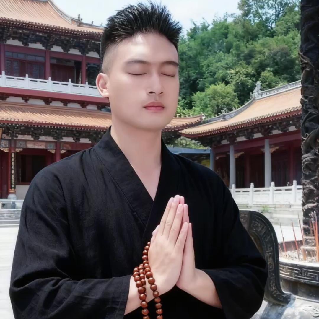 ℳ̶̶♡̶҉: ꦿ꯭凉了心湿了眼 ꧔