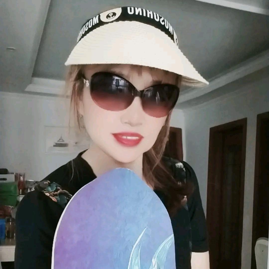胡家小姐姐