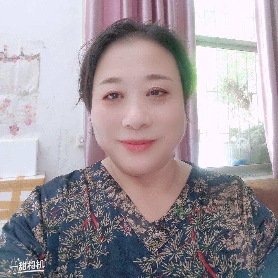 ，春霞的直播是小号是。晚上10点半到一点