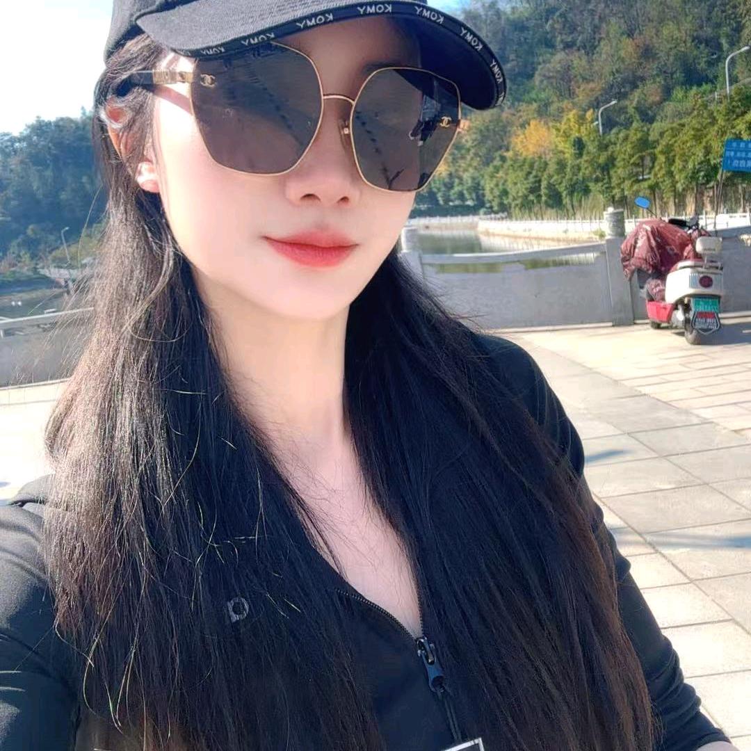 狗牙儿外贸仓老板娘