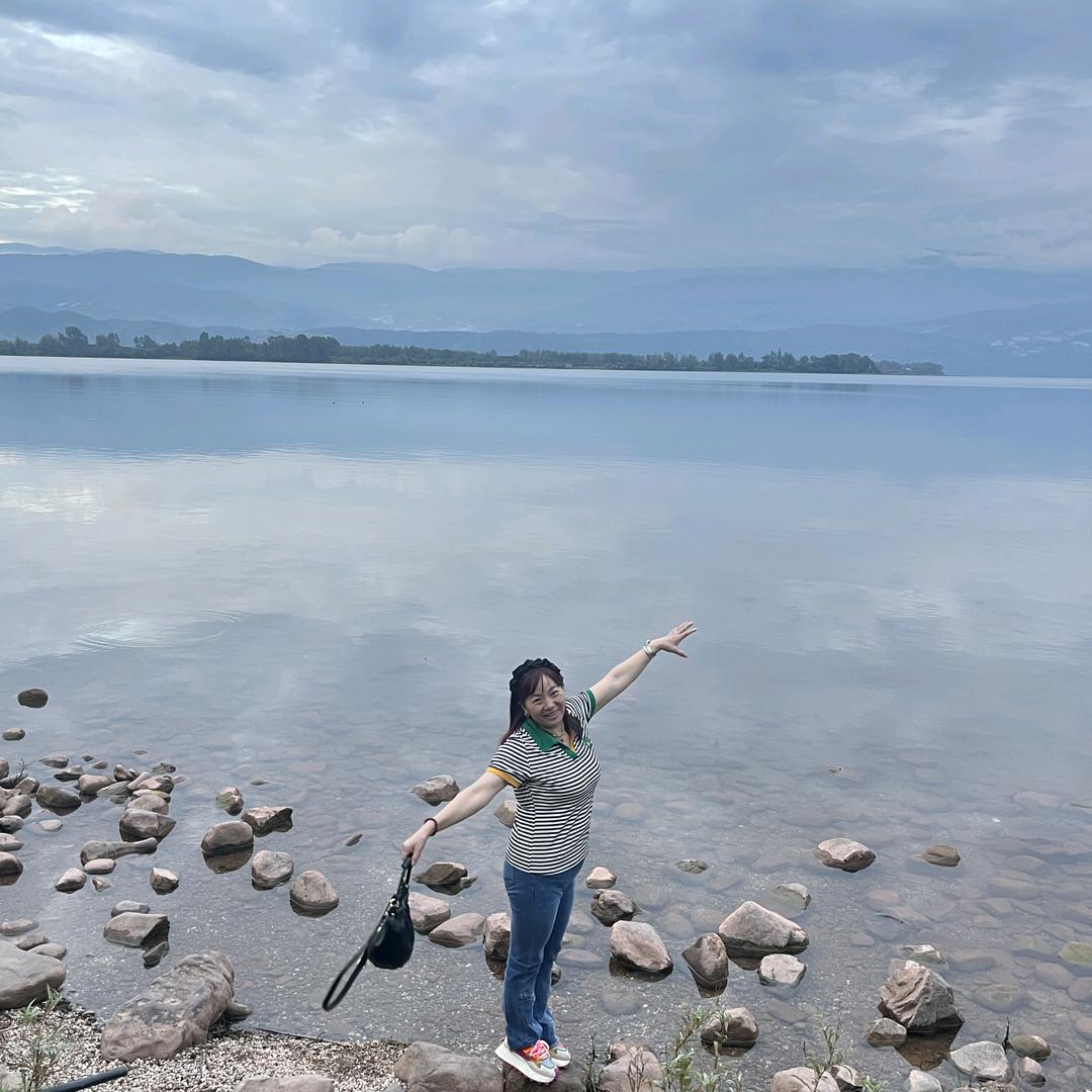 ^O^Y,y