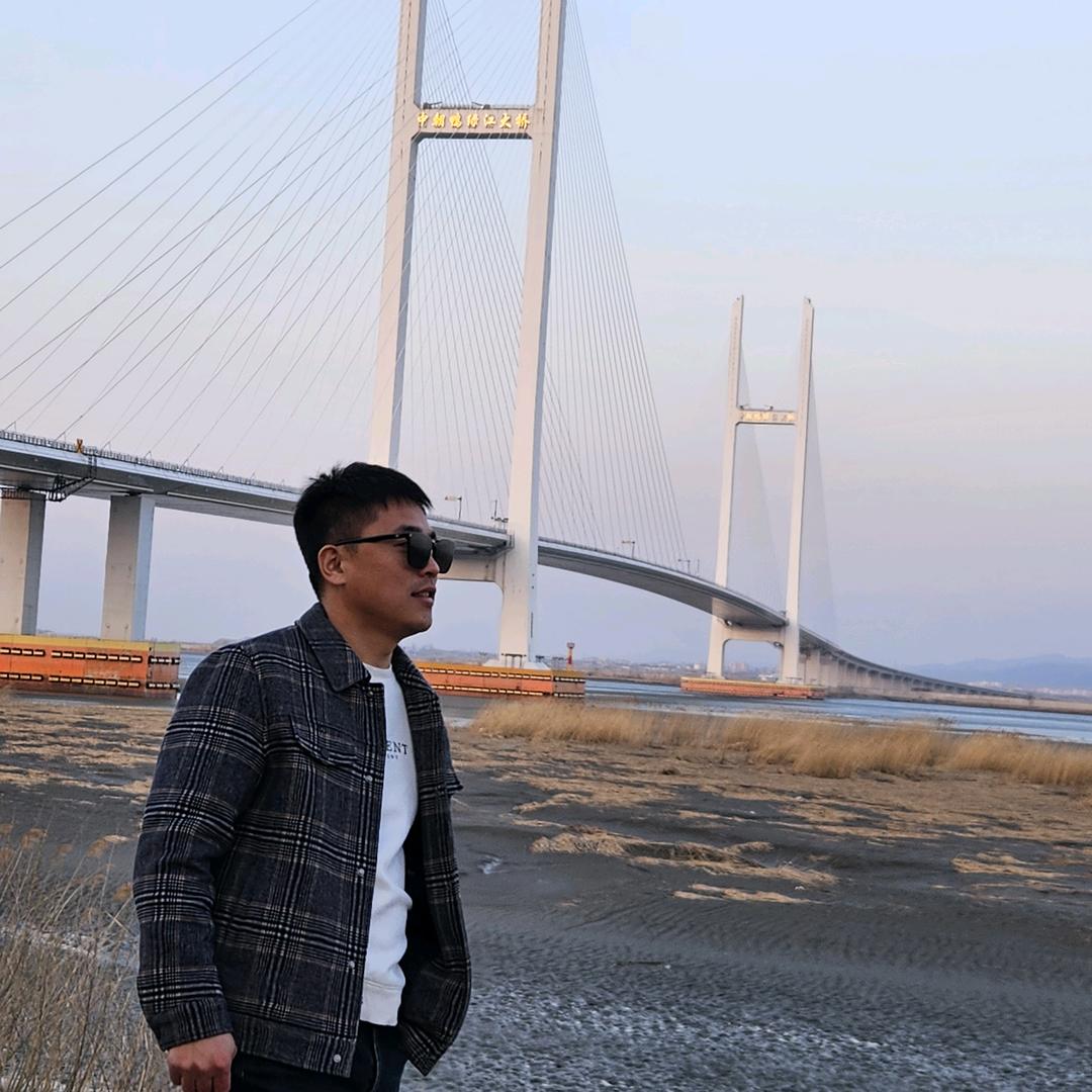 东港铁成楼梯铝艺金属制品