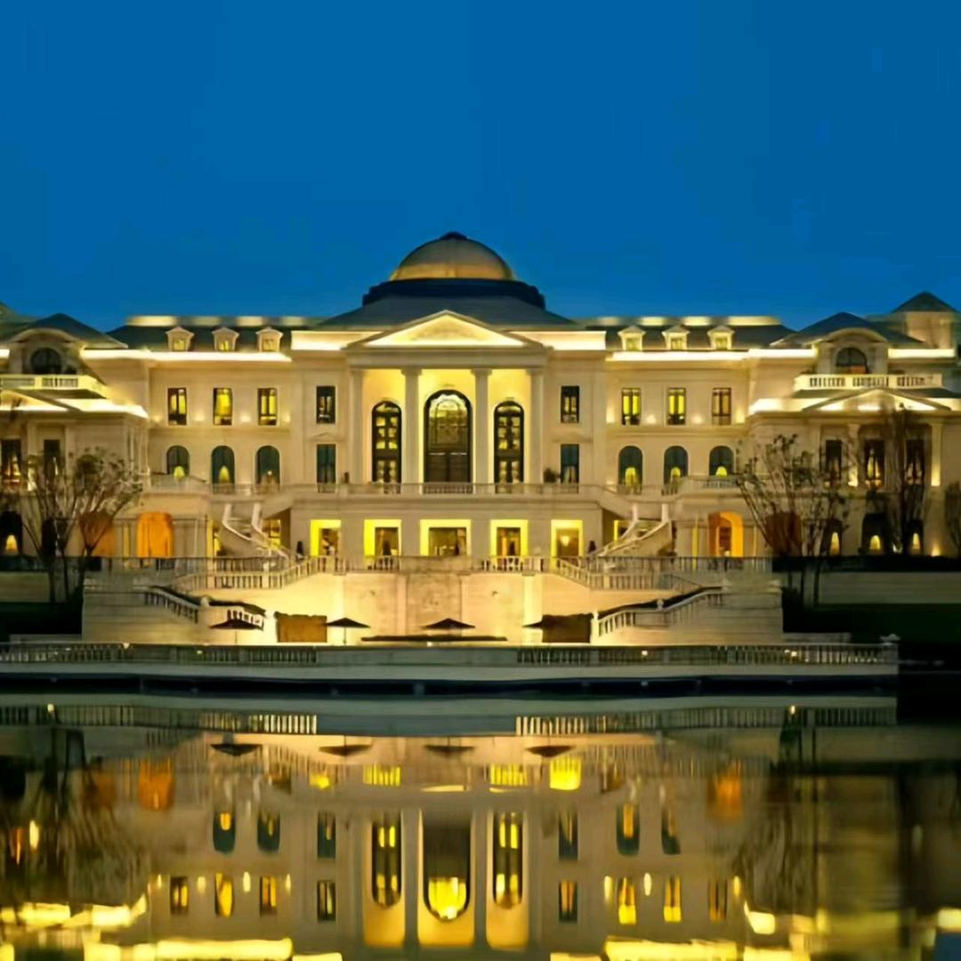 凡尔赛玫瑰庄园酒店重庆凡尔赛玫瑰庄园酒店