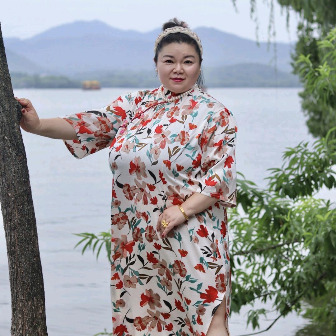 黄小兰🌹(兰总)