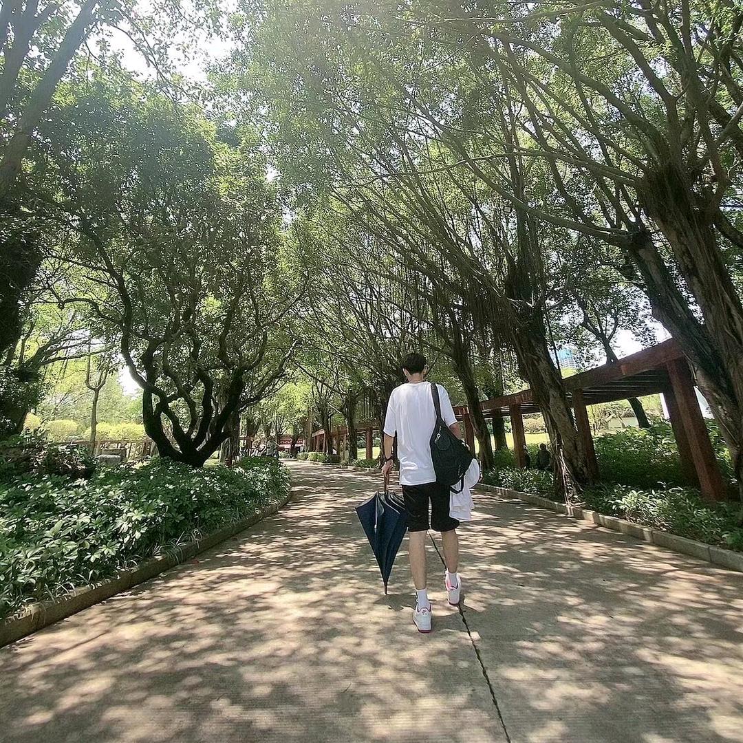 韩哲玮