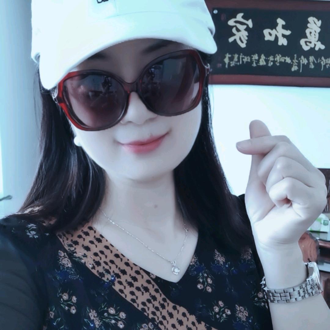 飞翔的燕子