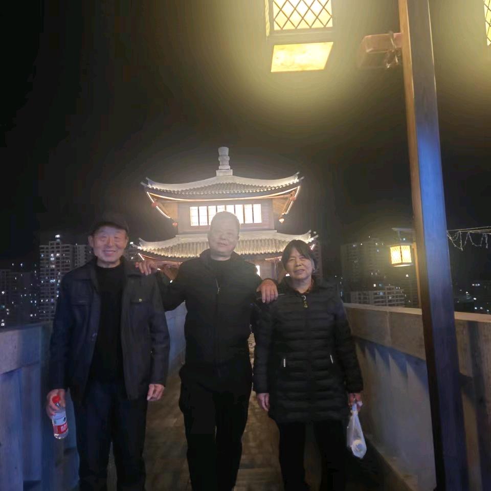 啊龙
