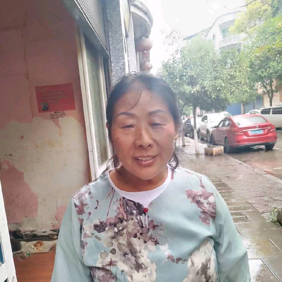 谭姐LB2点半开播