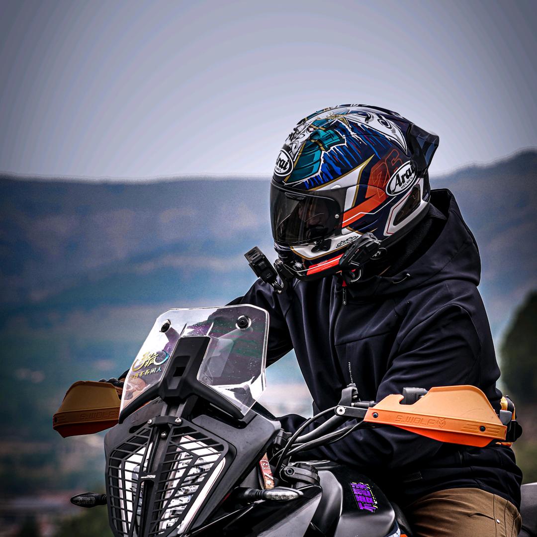 小刘不会骑KTM