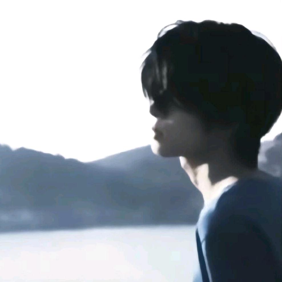 韵洛纤
