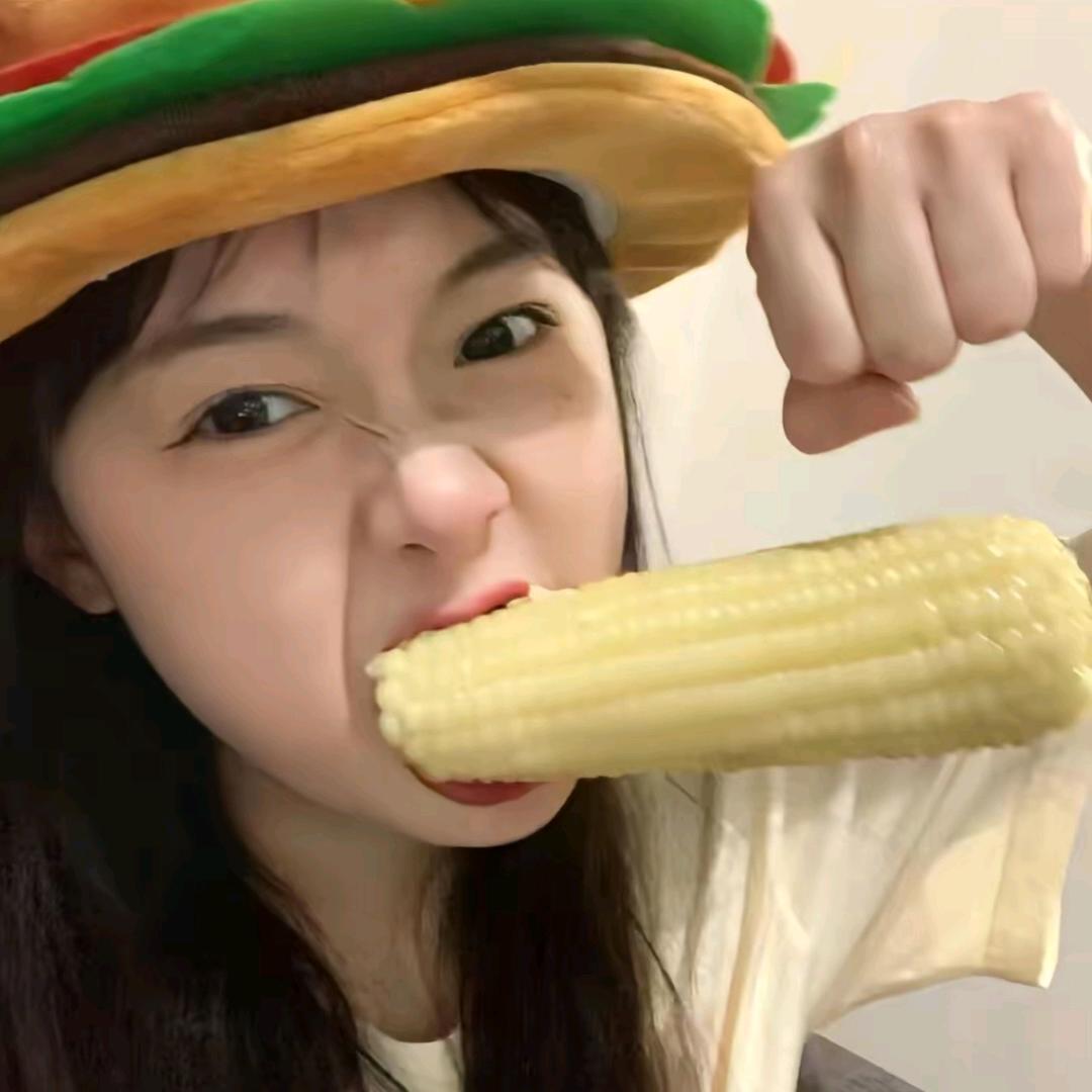 月月爱吃🍓