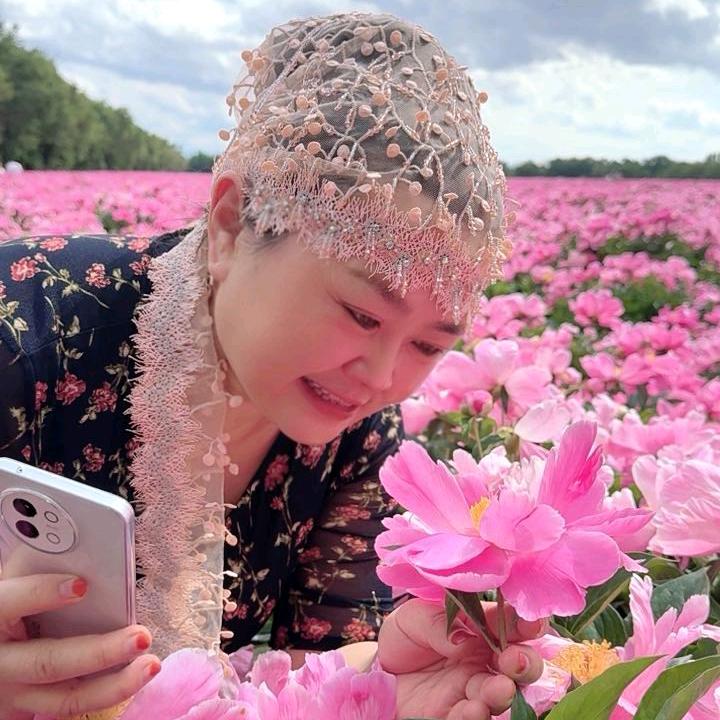 蓝宝石花姐