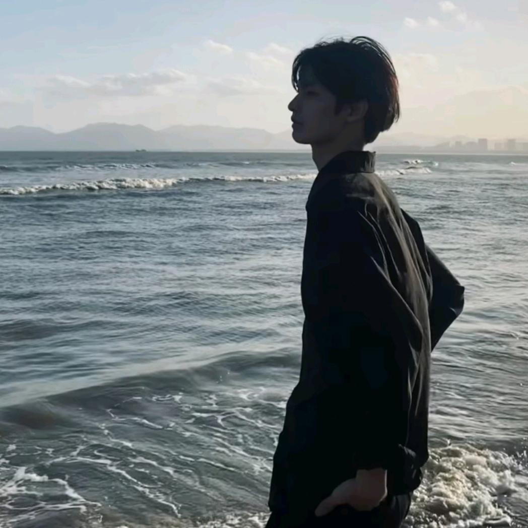 皓月