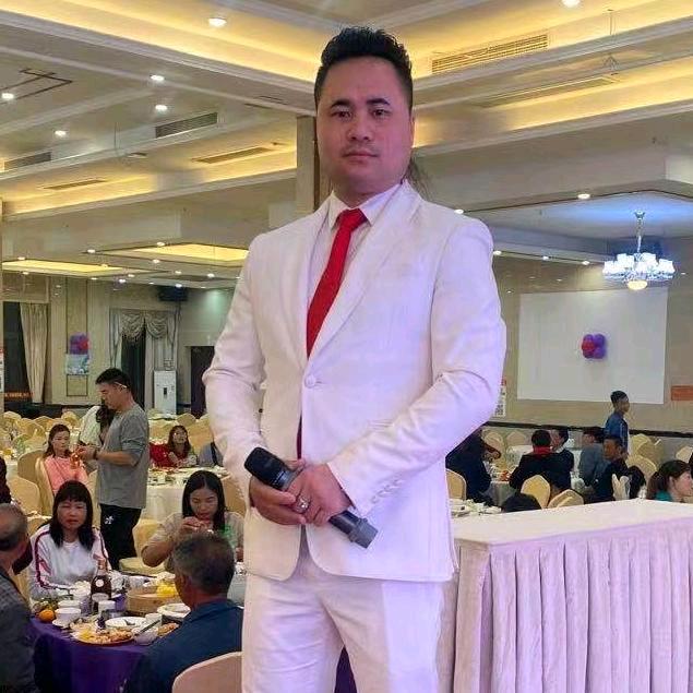 谢主任 金牌主持人