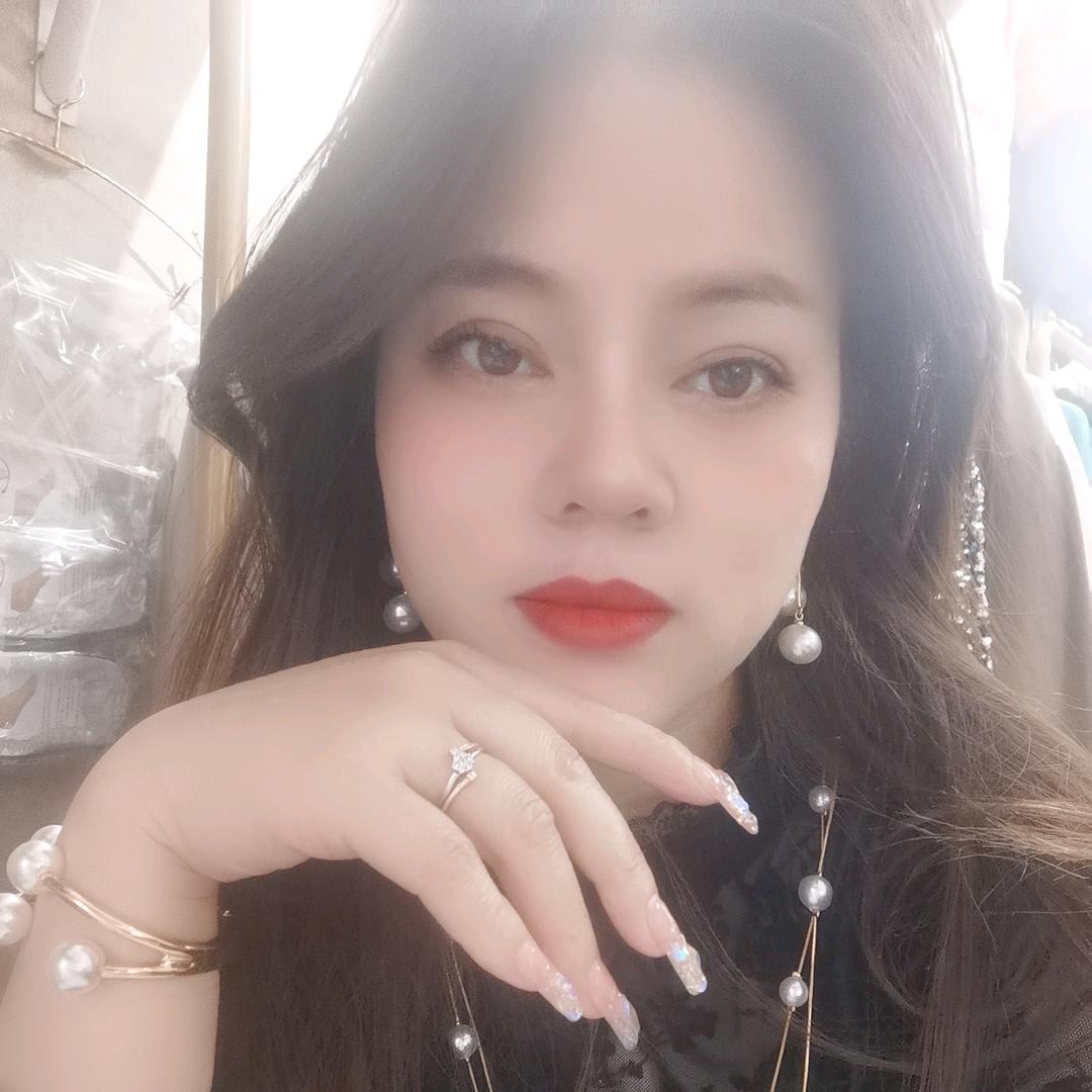 🌹☘️福妞☘️🌺🌸