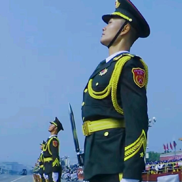 四海翻腾