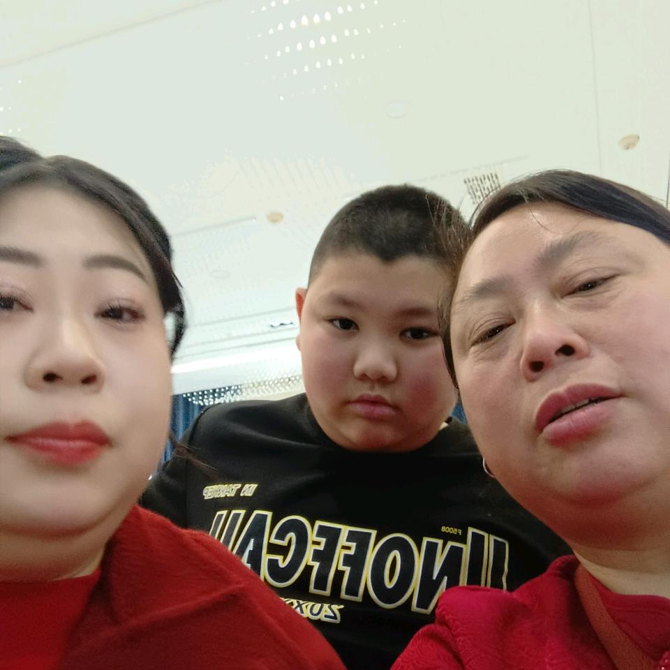 卖鱼摆摆的黄四爷