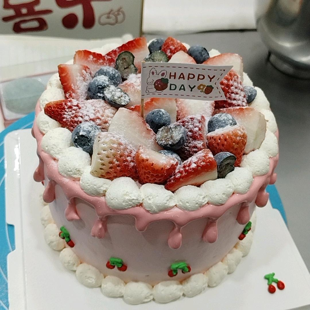 做蛋糕🍰的小胖哥