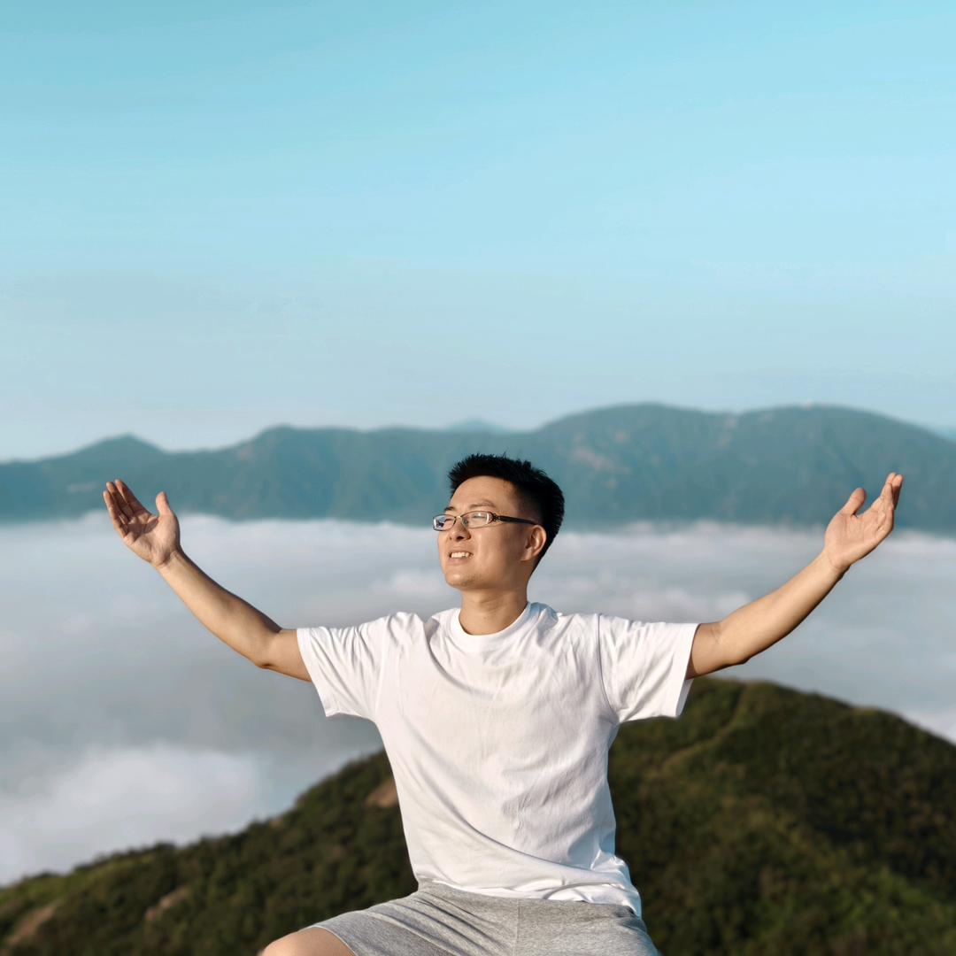 密斯特东东【雲華啓東】