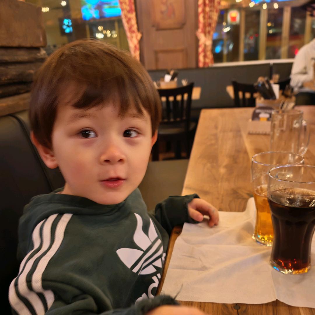 混血儿郑博宇（安夏妈妈本人小号）