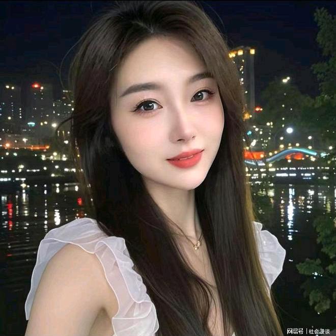 重庆女网红柠檬陈美英《情锁师傅🔒团队》