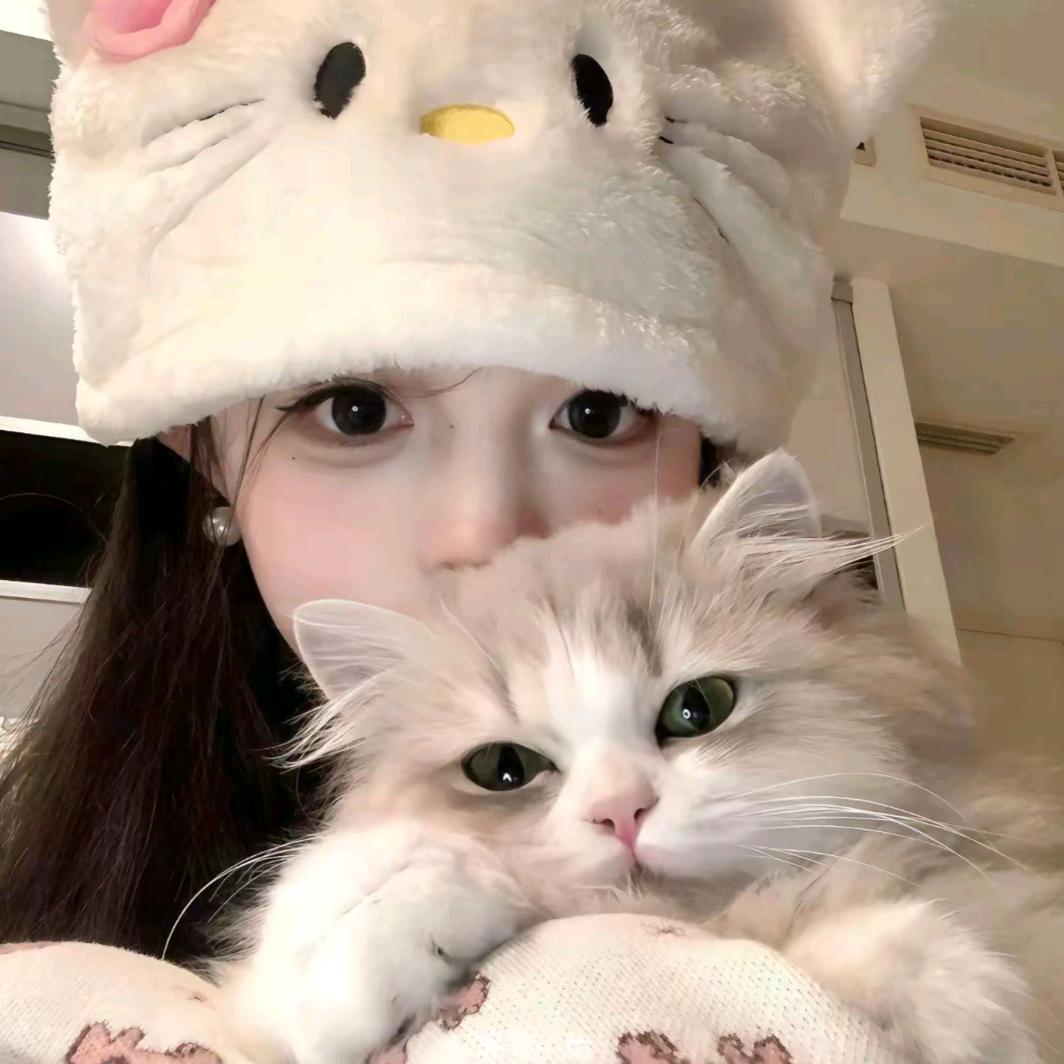 欣欣吖