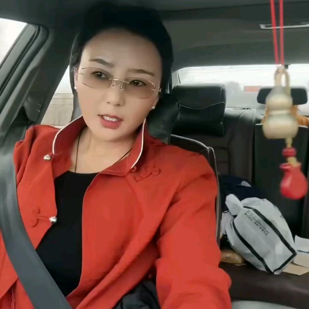 天祥汽车维修师妹