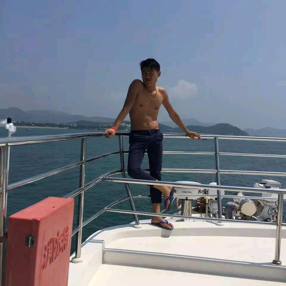 爱钓鱼的天哥