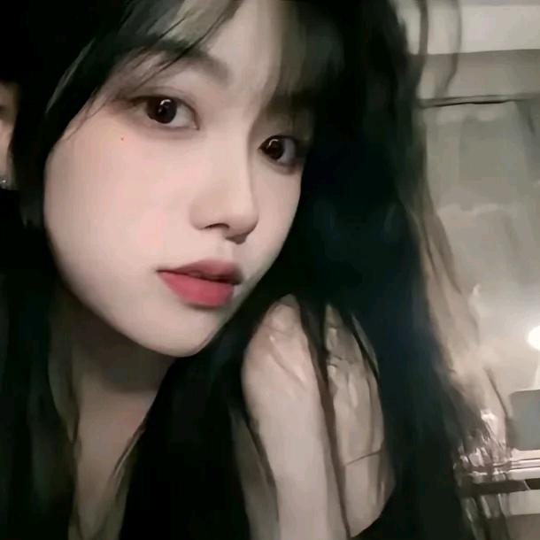 葵戚瑶瑶爱看海