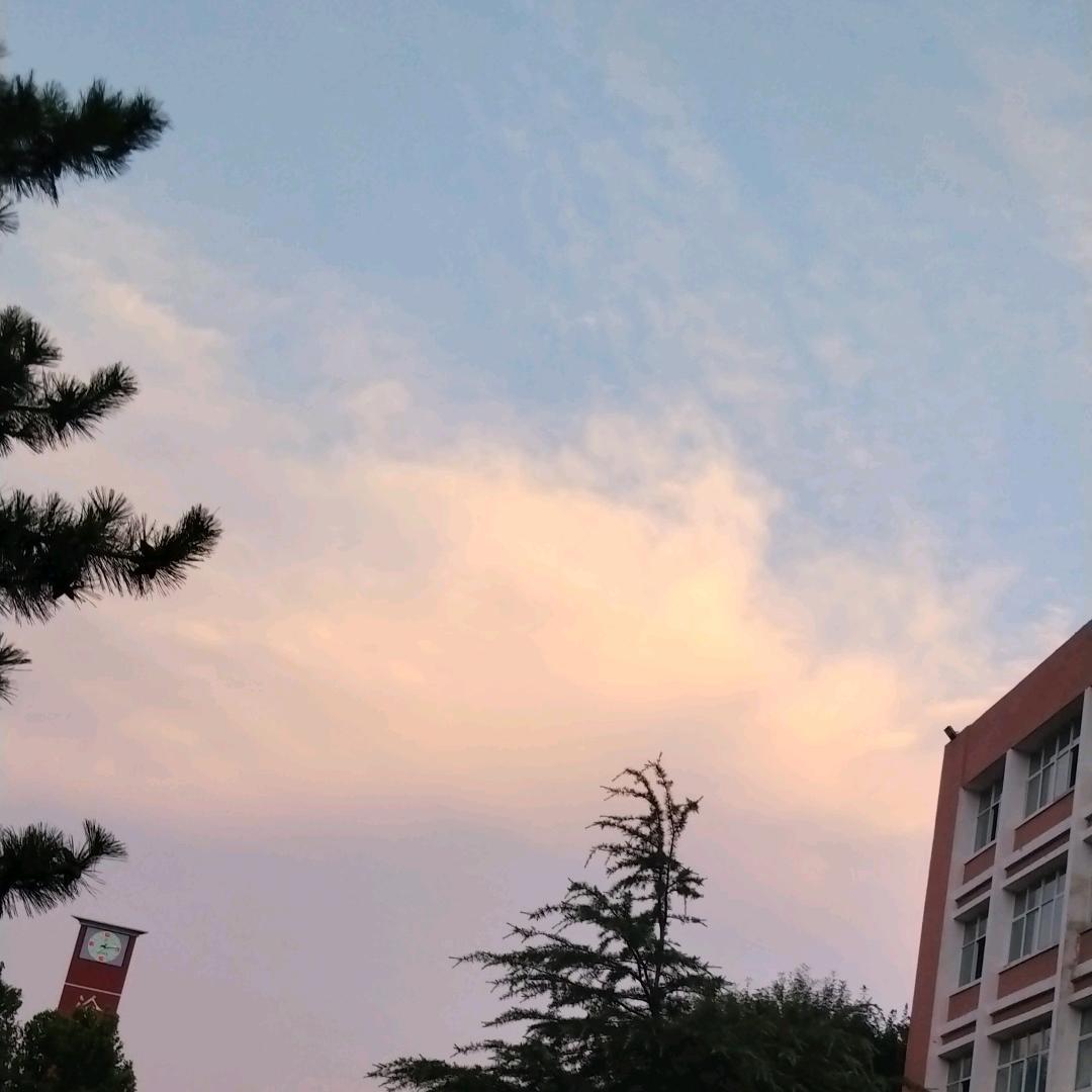 蓝天白云