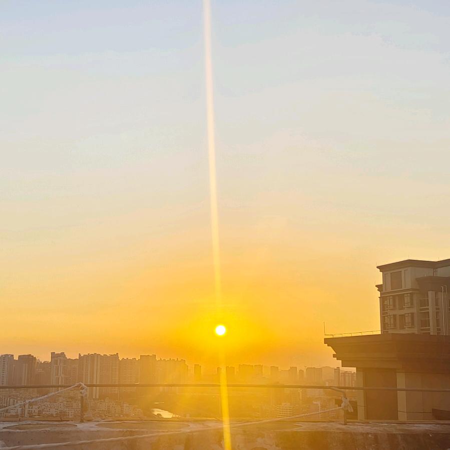 小阿呆灬