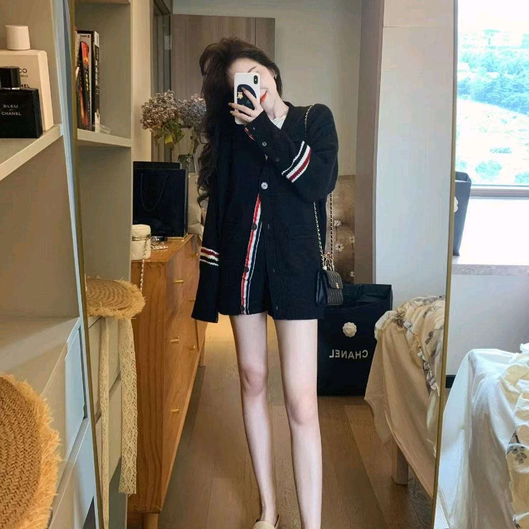 TB 英国留学生都在穿