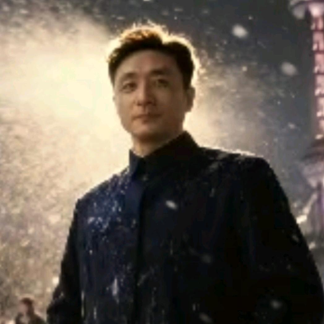 讨厌那个大背头的男人