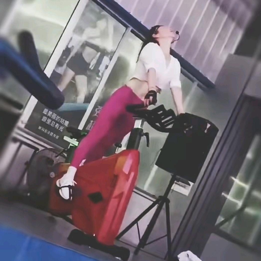 健身教练🏋️~英子💋️