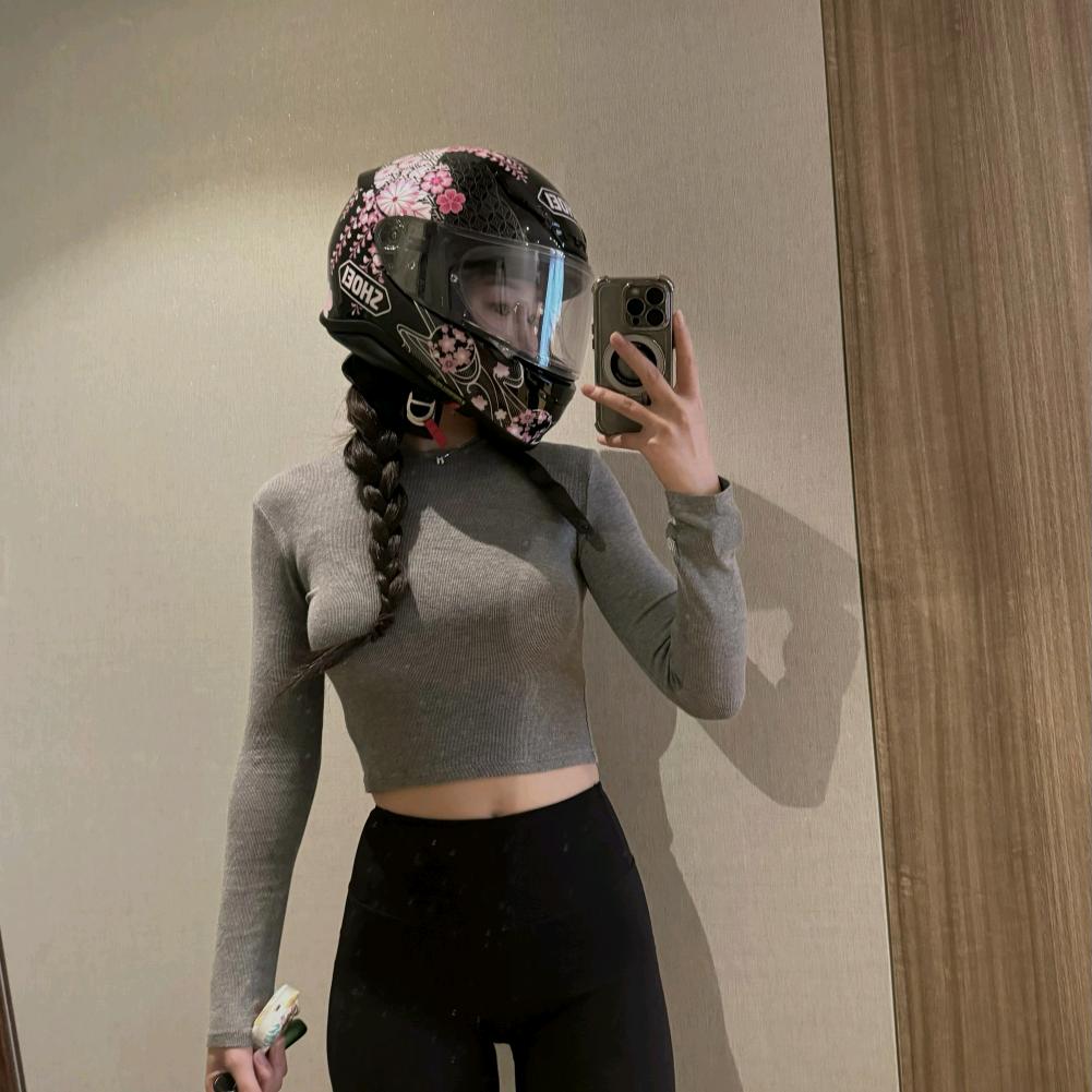 特斯拉女司机