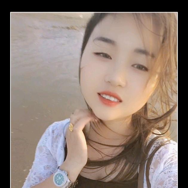 乌罗烤生耗的小姐姐 🦪🦪