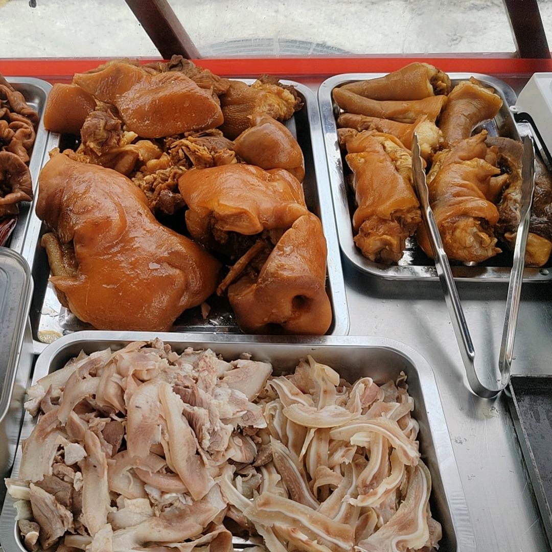 重生回来卖卤菜