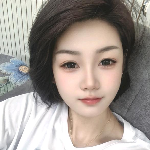 两个皮夹克😂