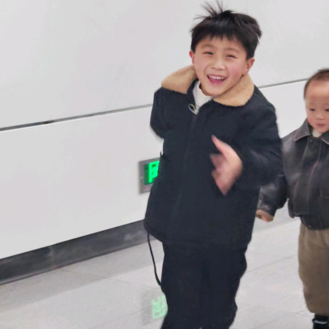 三江跳跳兔全屋定制衣柜橱柜