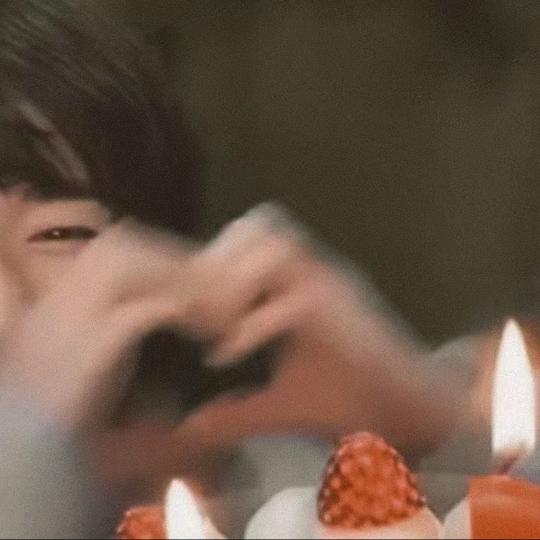小羊不吃草~