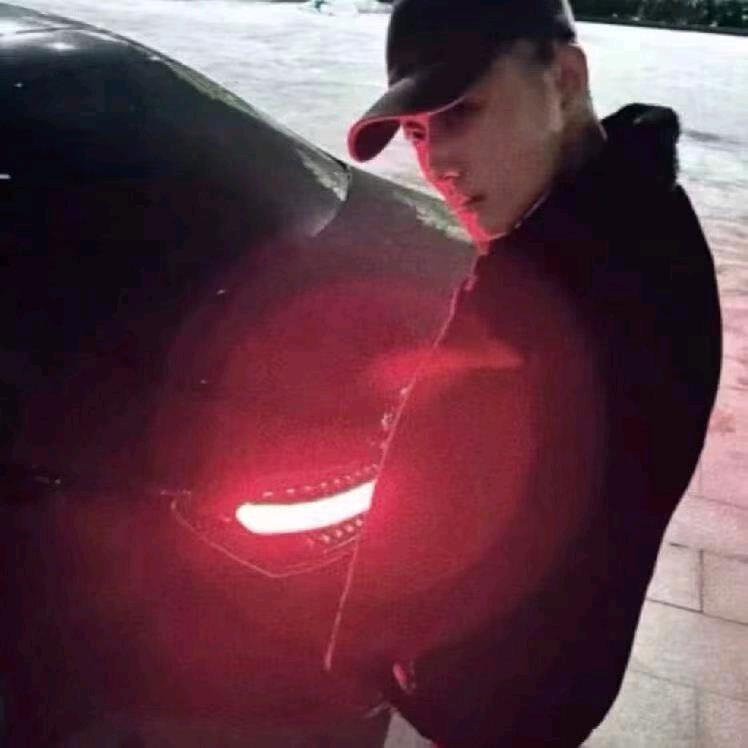 小逸