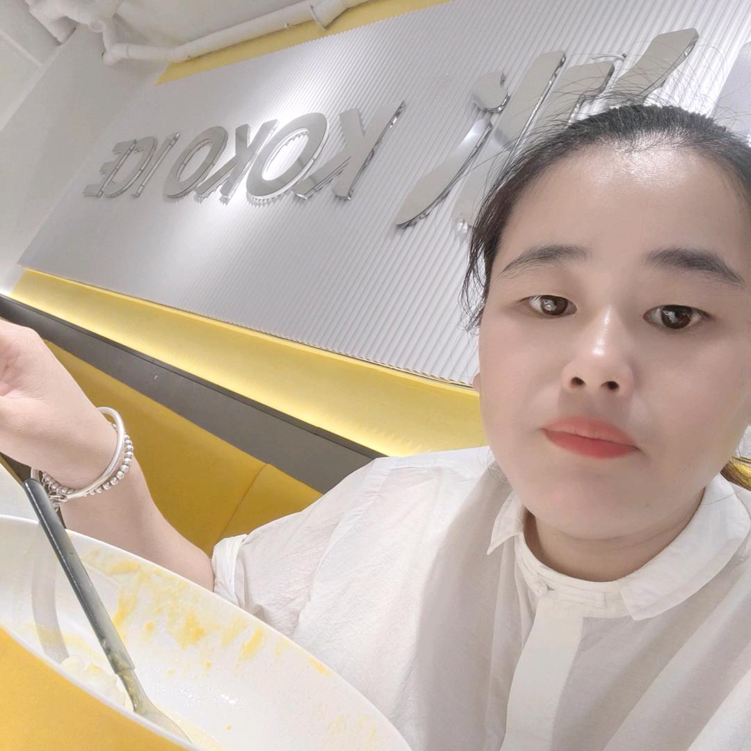 小莉‘