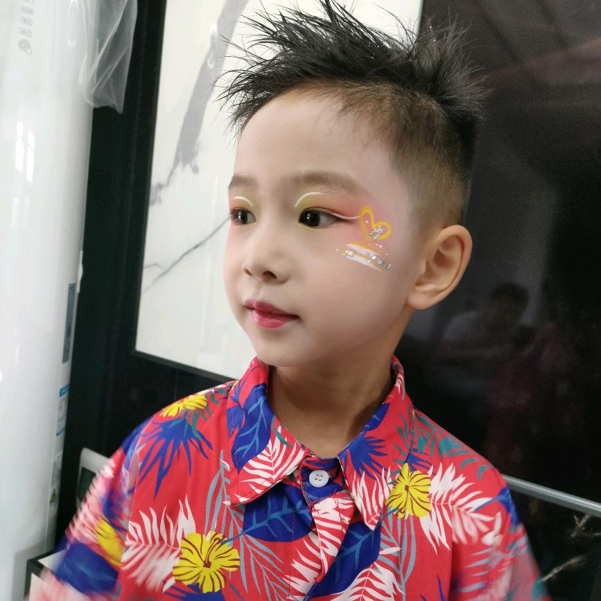 罗Luo