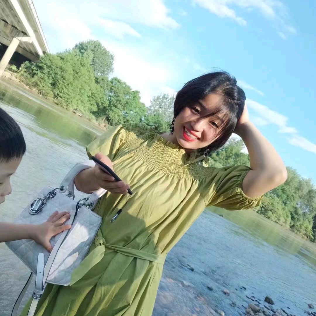 艳（条心柴火豆腐）