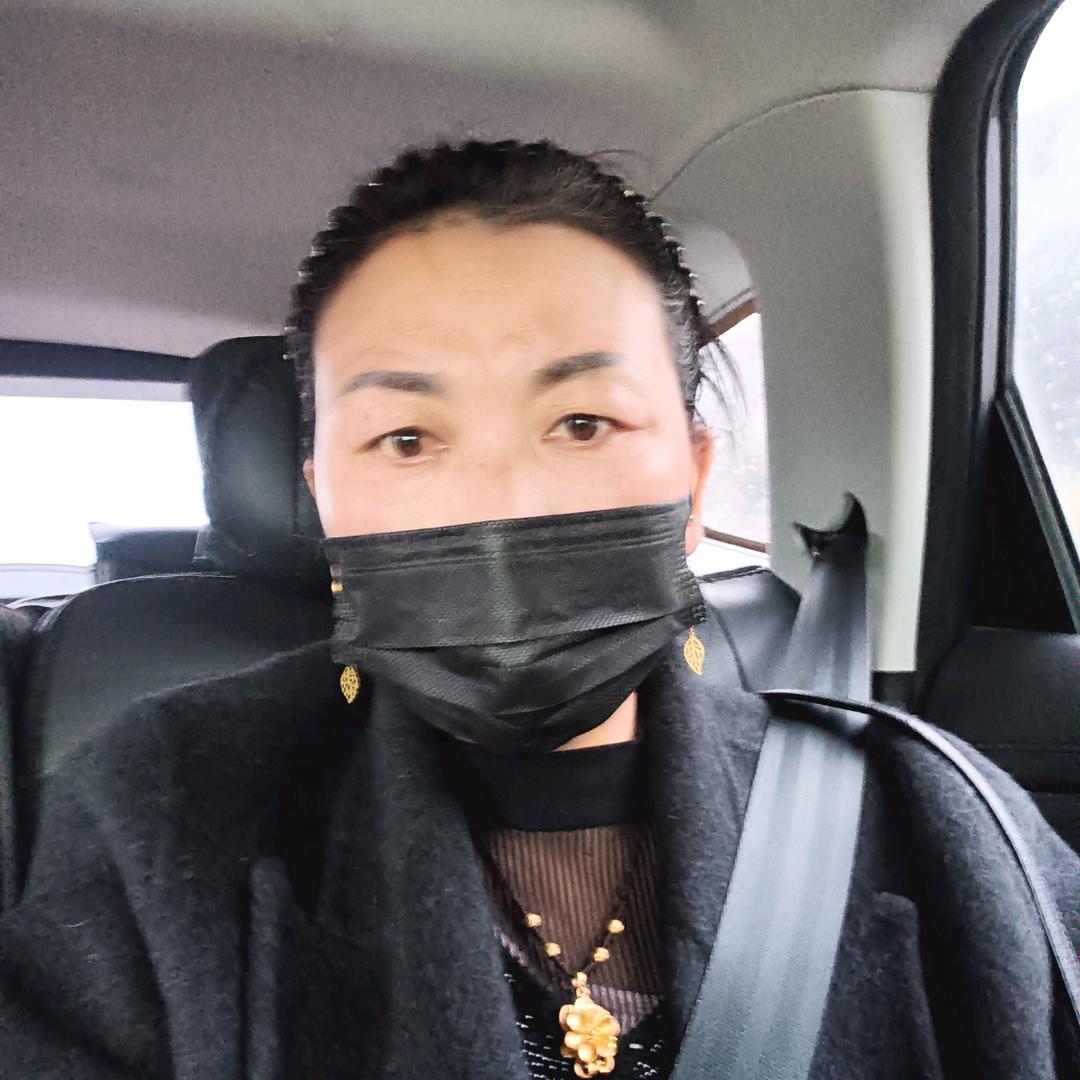 邹芳三姐